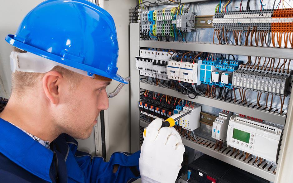 cherche électricien pas cher Senlis